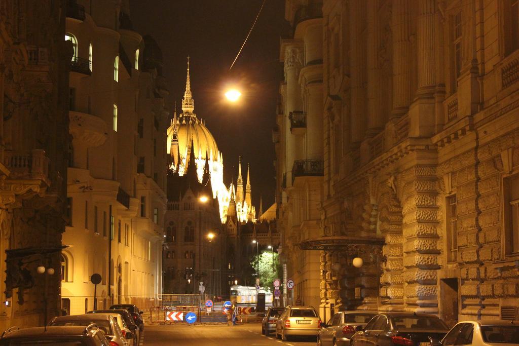 Parliment Luxury Apartamento Budapest